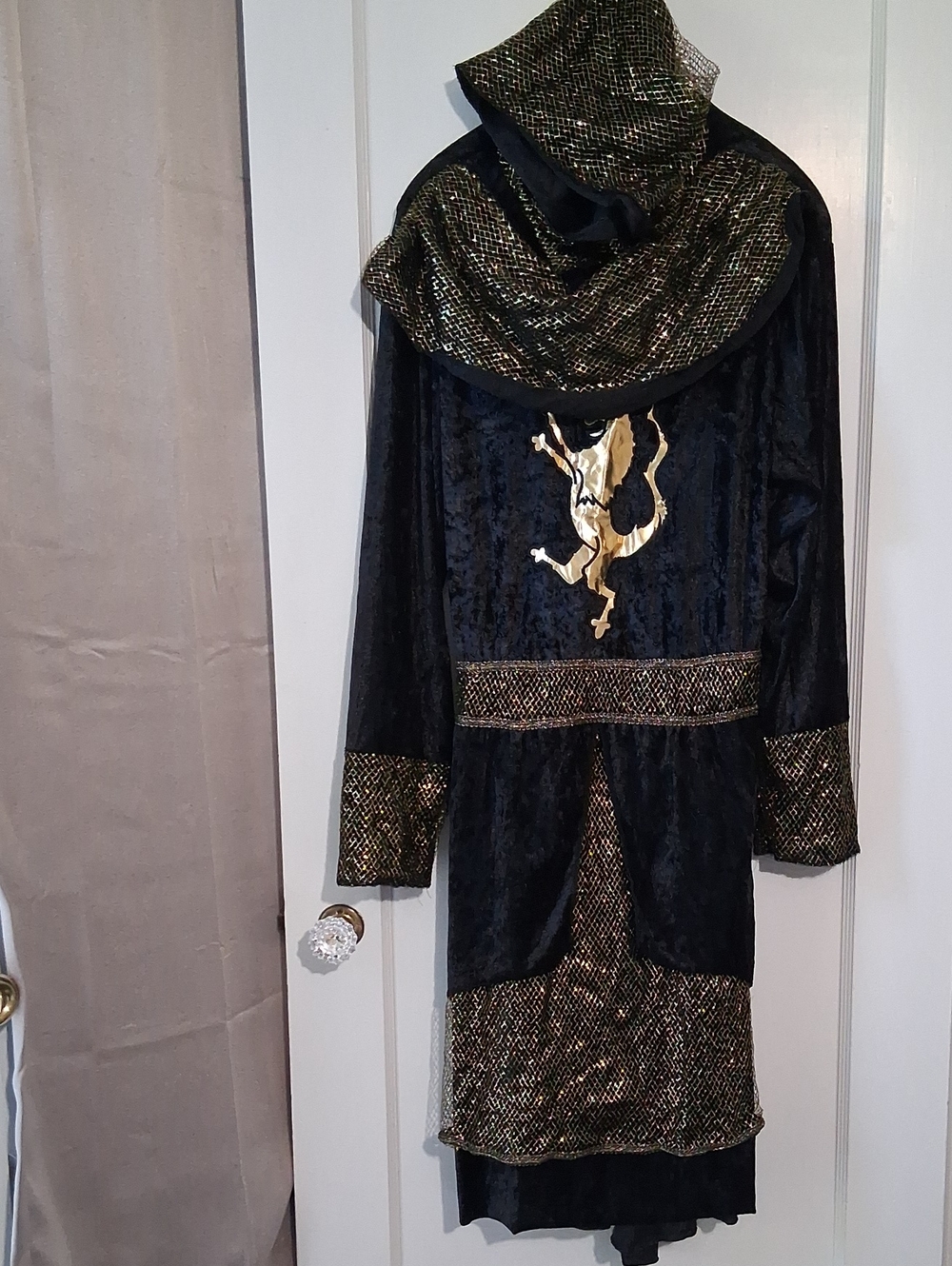 Dark KNIGHT COSTUME ADULT SIZE MEDIUM